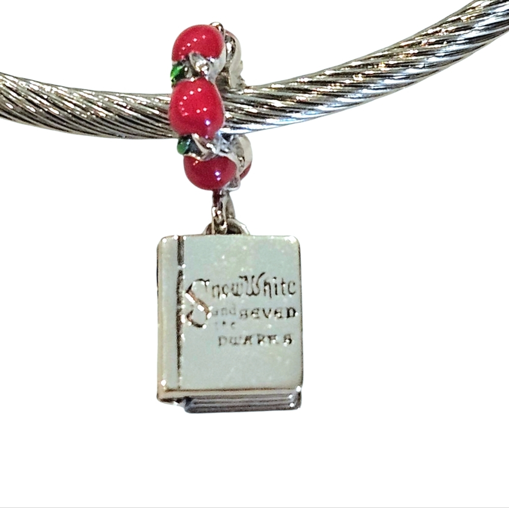 LINX Disiscontunued Disneys Snow White & Seven Dwarfs Story Book Bracelet Charm